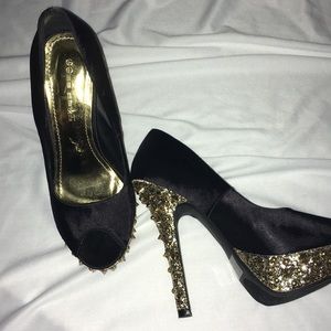 Gold Fish heels